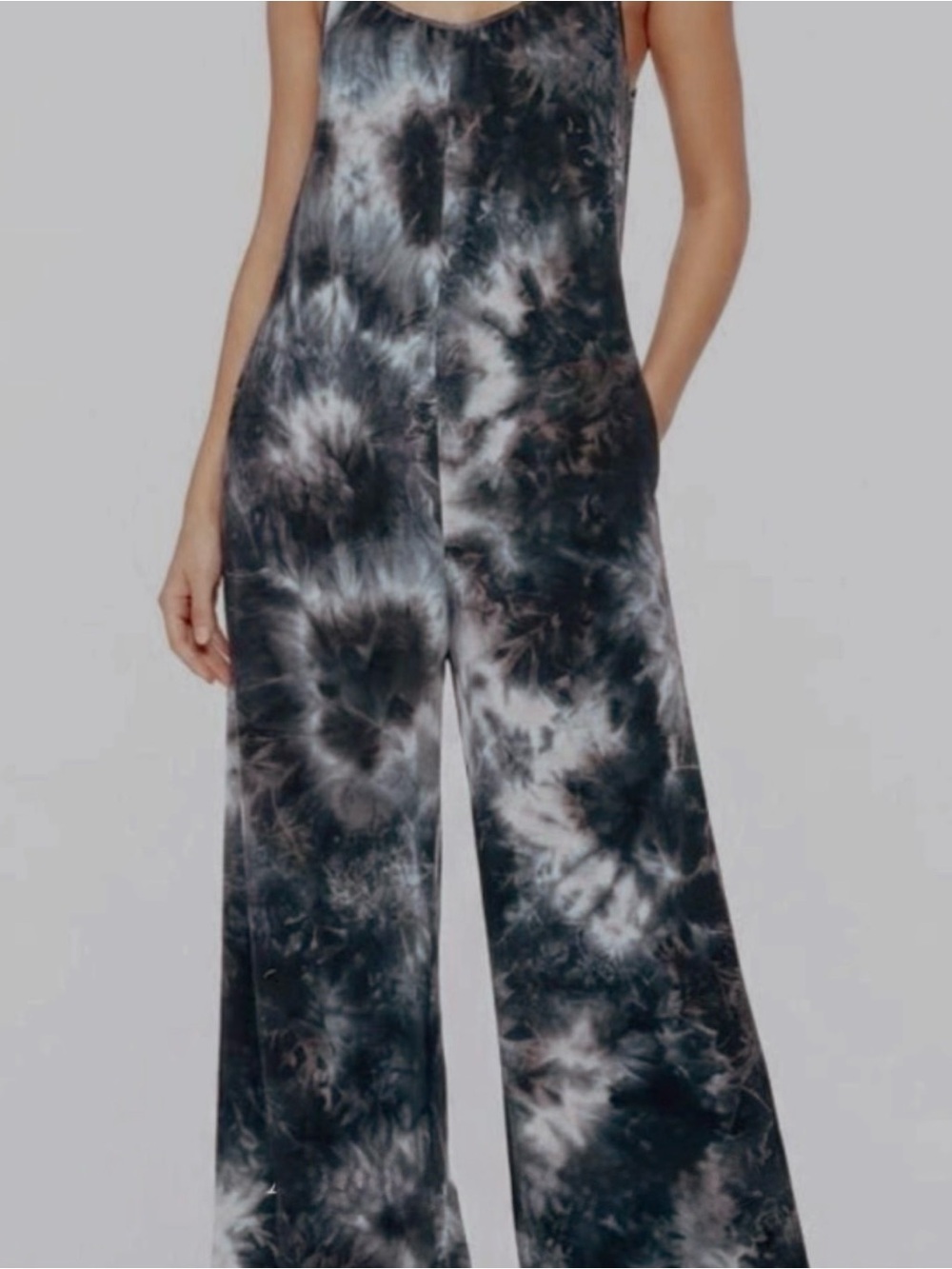 Socialite Tie-Dye Wide-Leg Jumpsuit Medium Like New